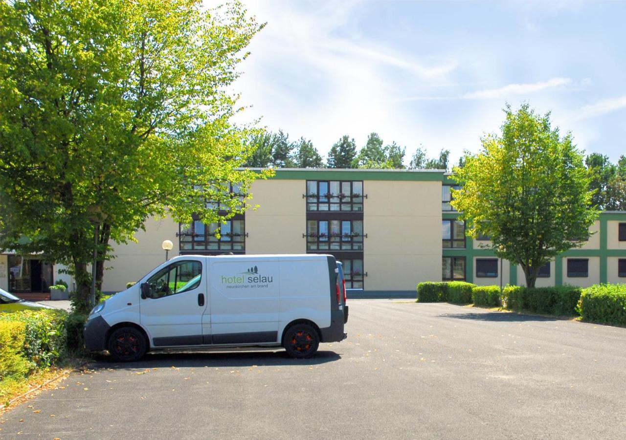 호텔 셀라우 Neunkirchen am Brand 외부 사진